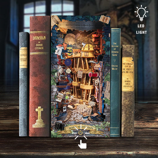 Harry . Potter: Magic Night Alley - DIY Book Nook Kit