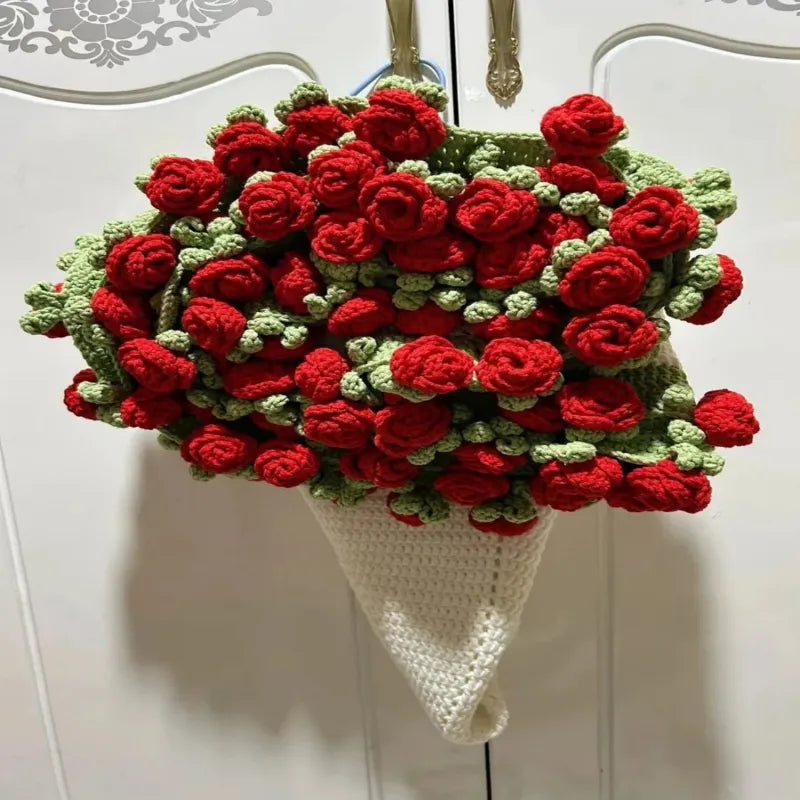 🎄🌹 Handwoven Christmas Rose Blanket – Cozy Holiday Gift ✨