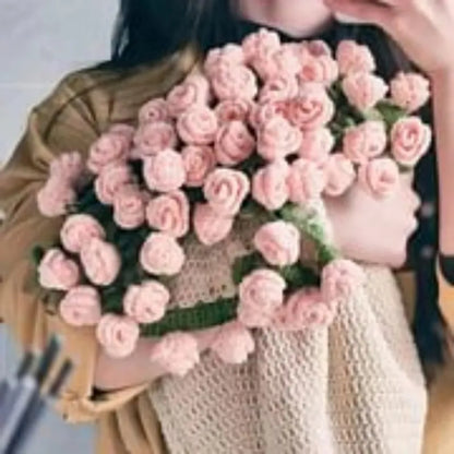 🎄🌹 Handwoven Christmas Rose Blanket – Cozy Holiday Gift ✨